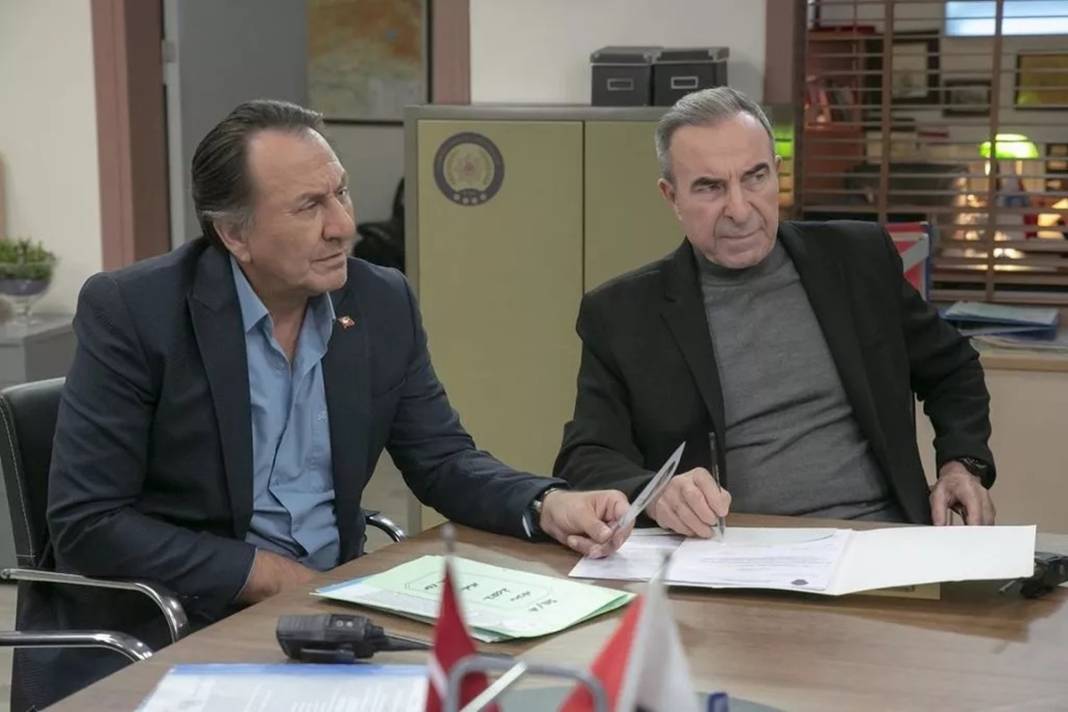 Arka Sokaklar dizisinde kıyım! Bir oyuncu daha veda etti: Bu ayrılıktan sonra başlasa da izlenmez! 9